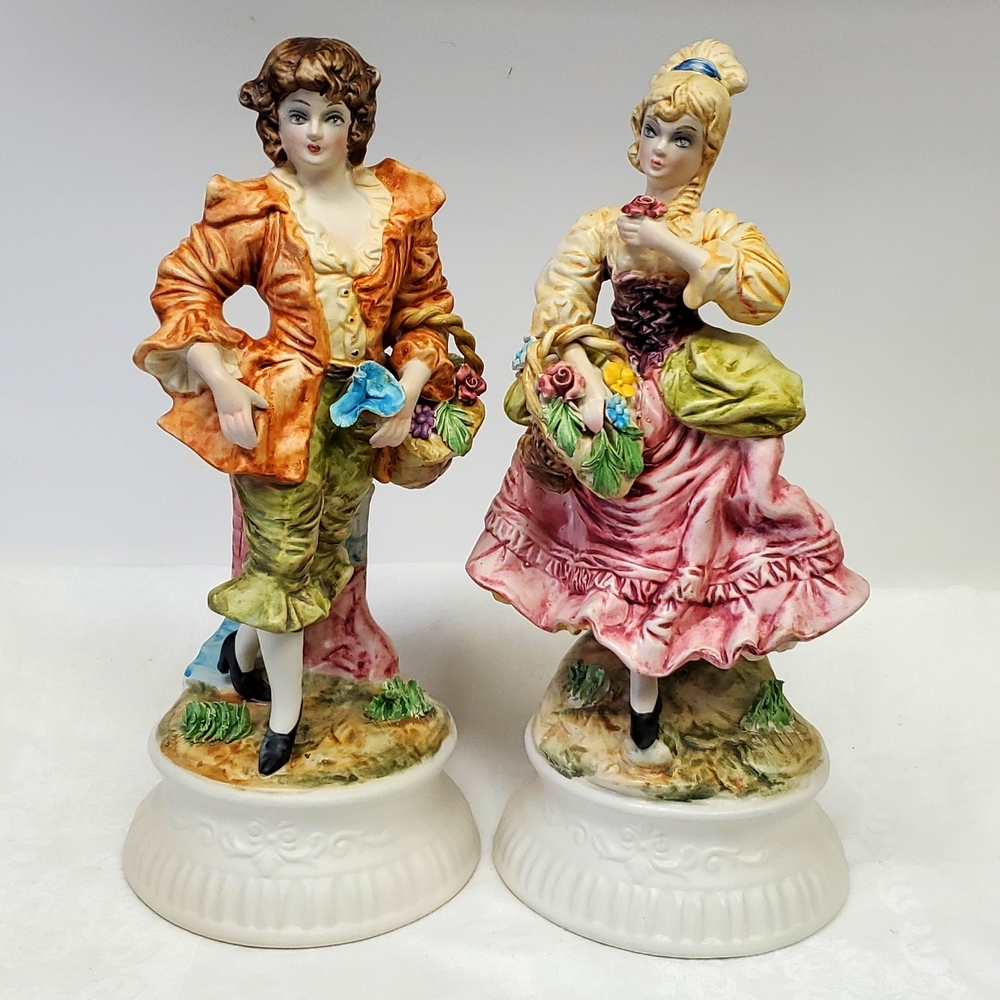 Vintage- 15.5” Pair of Capodimonte hand painted “Renaissance” couple ..Italy